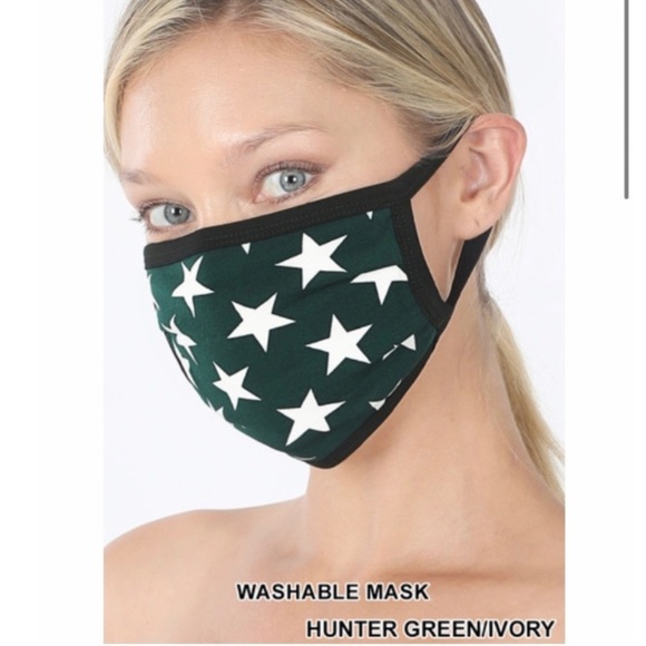 ~HP~ Boutique Hunter Green Star Covered Sweater + Bonus Matching Mask - Picture 10 of 15